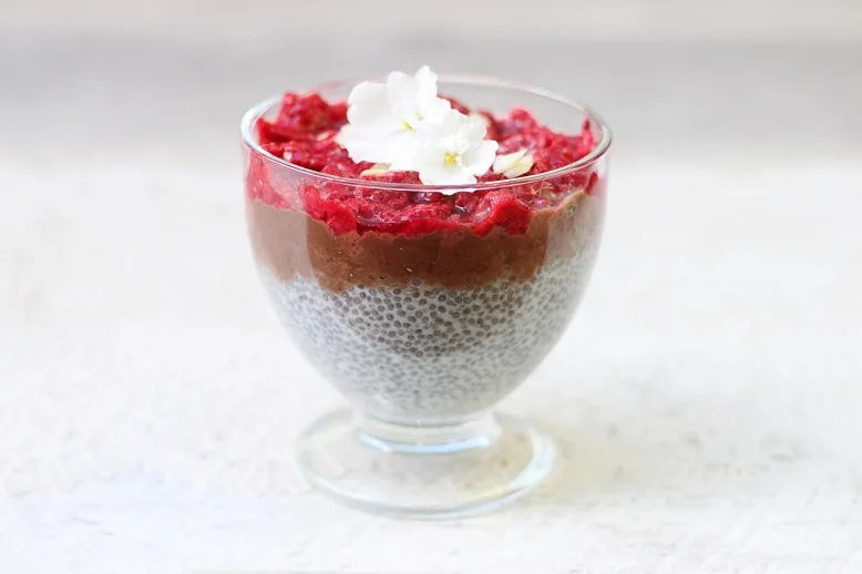 Dietetyczny deser – trójwarstwowy pudding chia