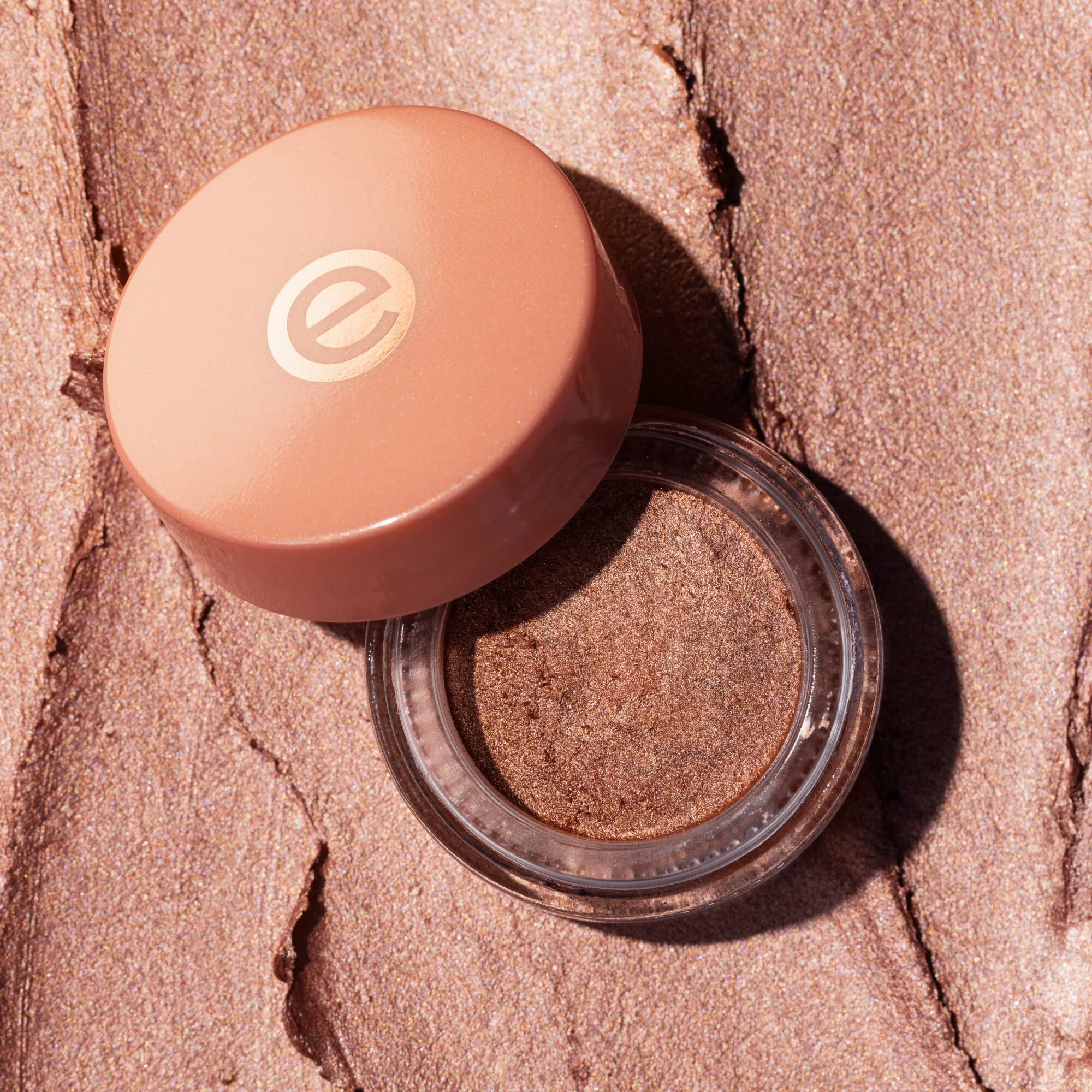 Essence Cream Eyeshadow kremowy cień do powiek 01, 5 g
