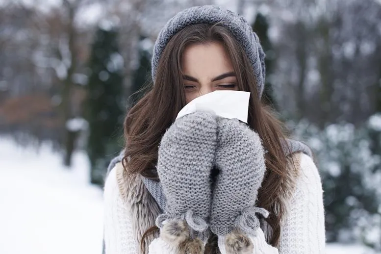 Alergie atakujące zimą, czyli alergia na kurz – jak ją leczyć?