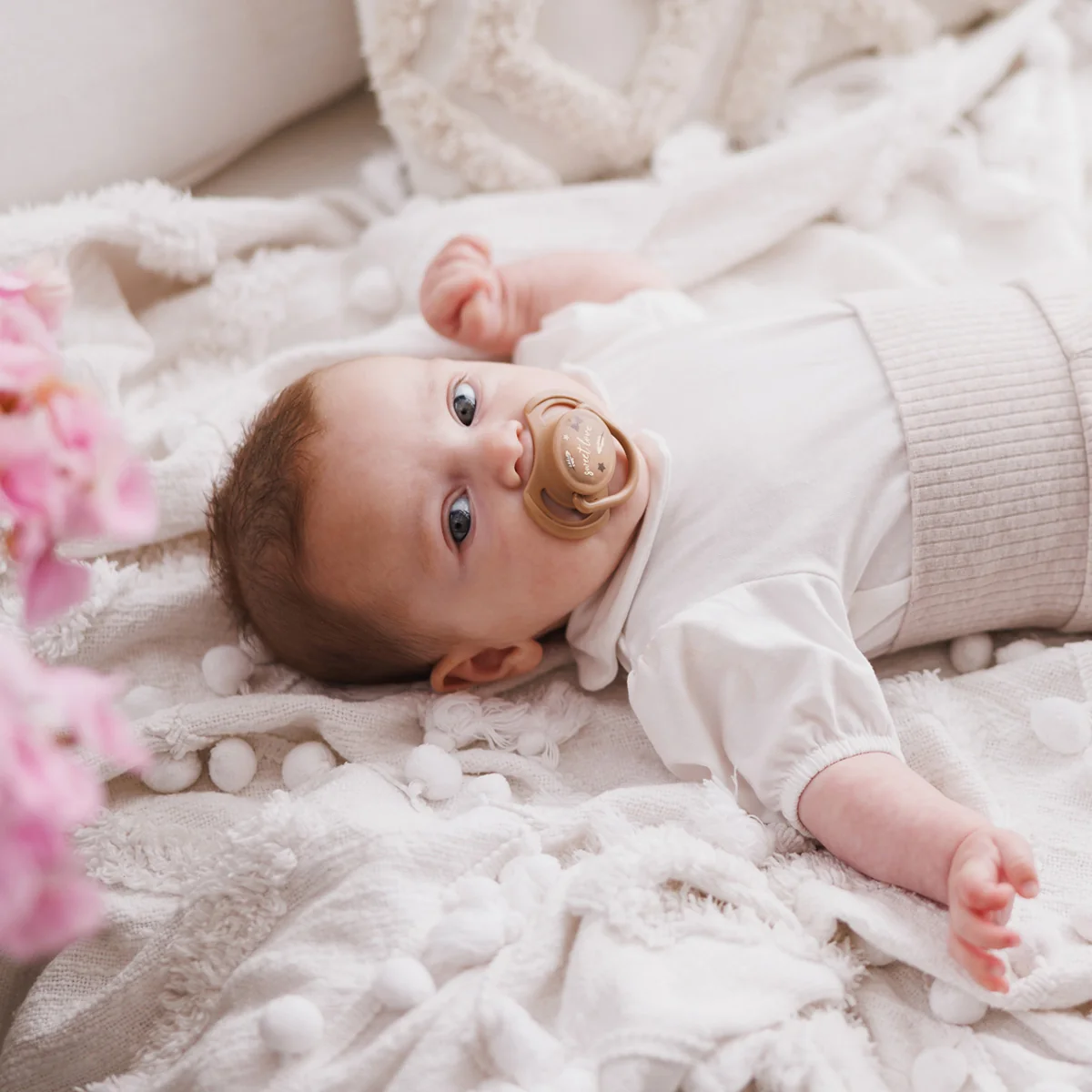 Babyono silikonowy smoczek symetryczny 0-6 m, 2 sztuki