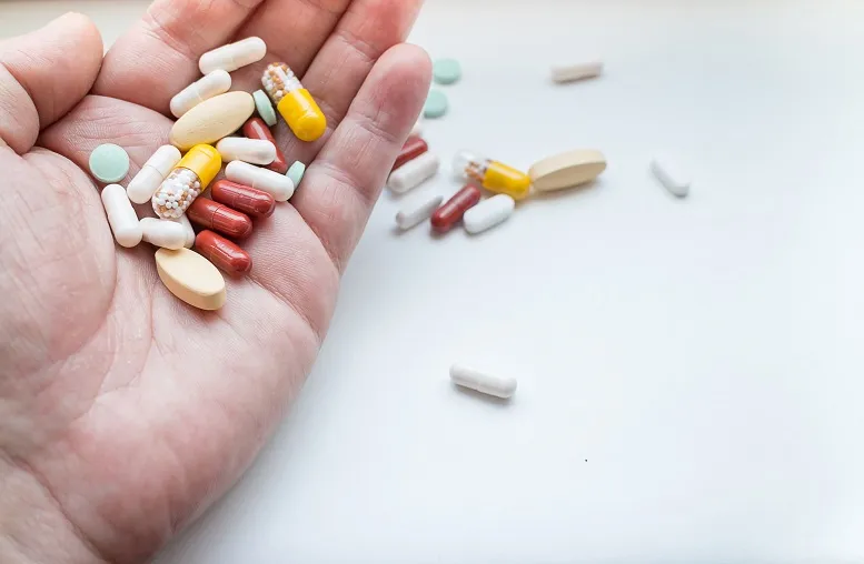 Uzależnienie od leków przeciwbólowych − jak je rozpoznać?