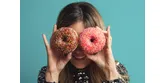 Kompulsywne jedzenie – 6 sposobów, jak poradzić sobie z podjadaniem na tle nerwowym