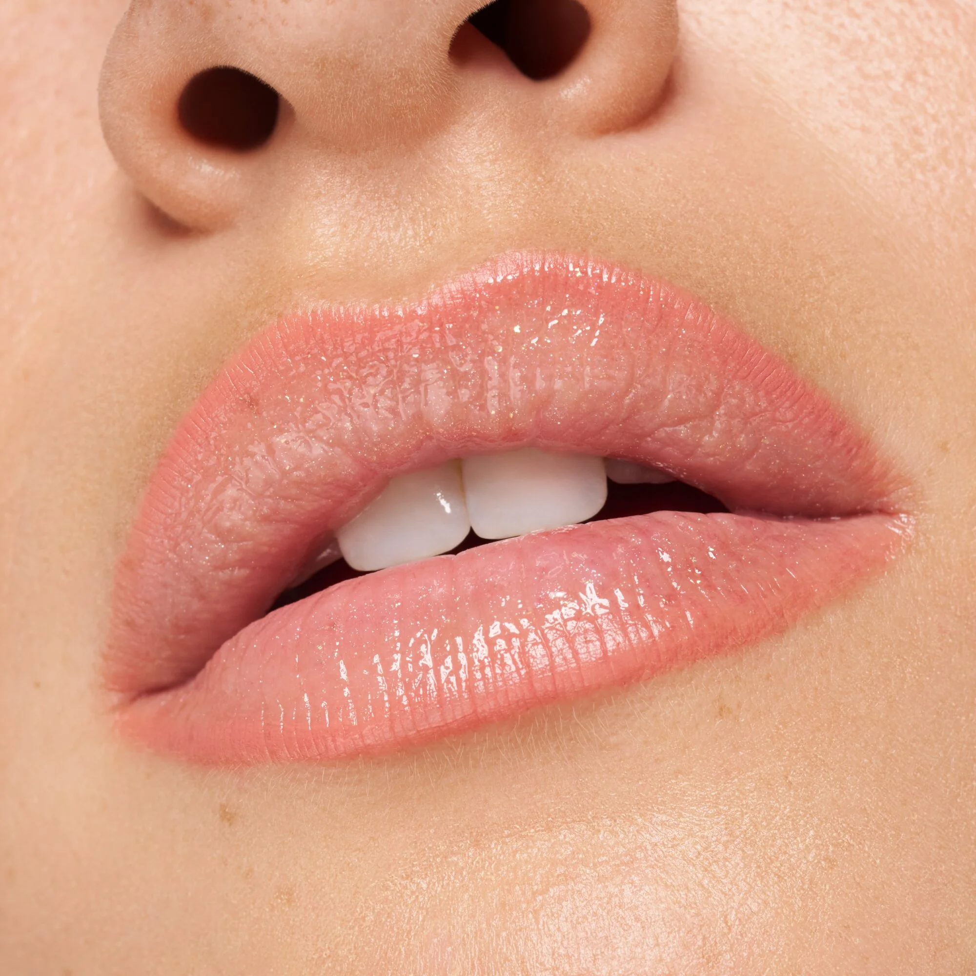 Essence Lip Oil olejek do ust, 09 Hydra Kiss, 4 ml