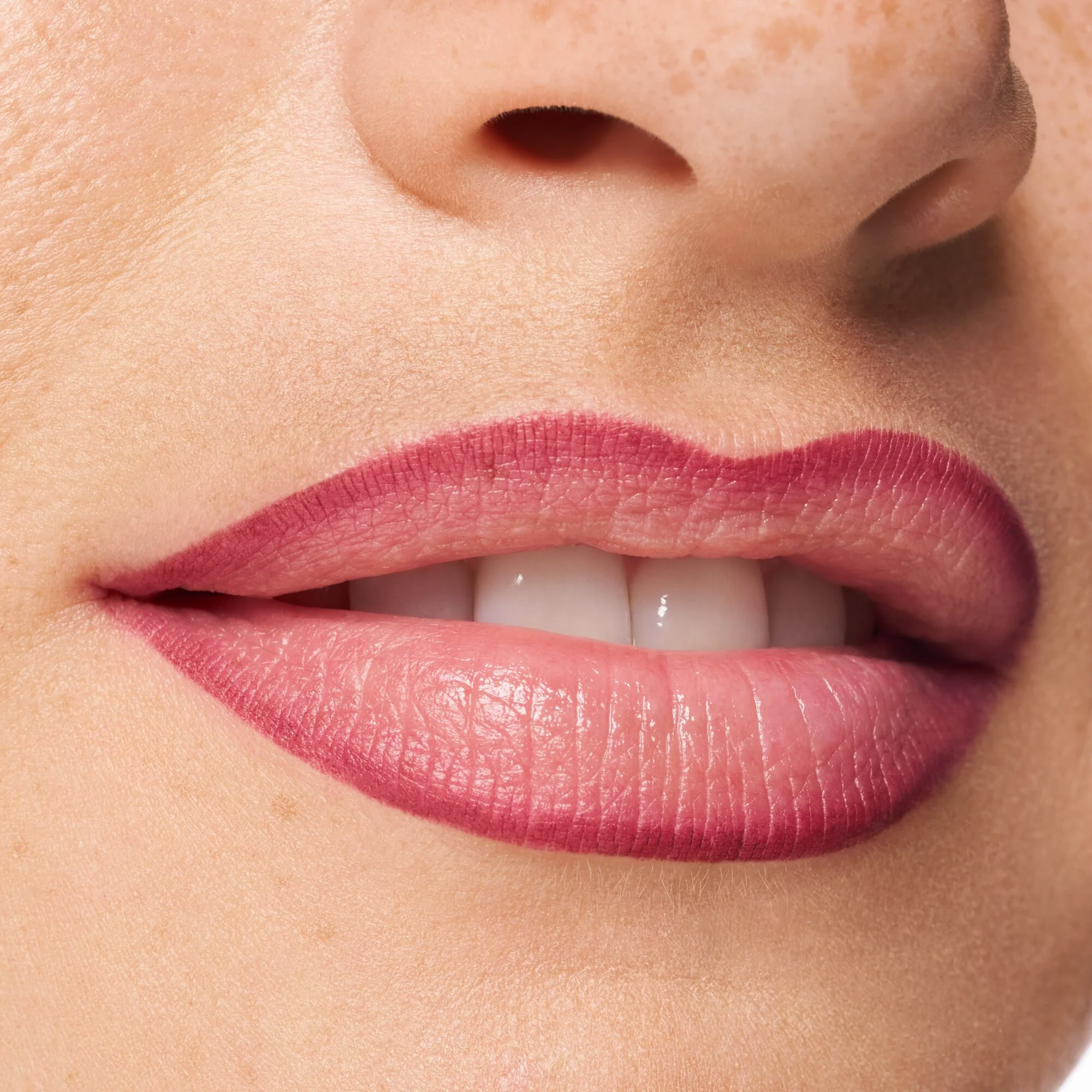 Essence 8h Matte Comfort Lipliner długotrwała matowa konturówka do ust 19 Burgundy Bestie, 0,3 g