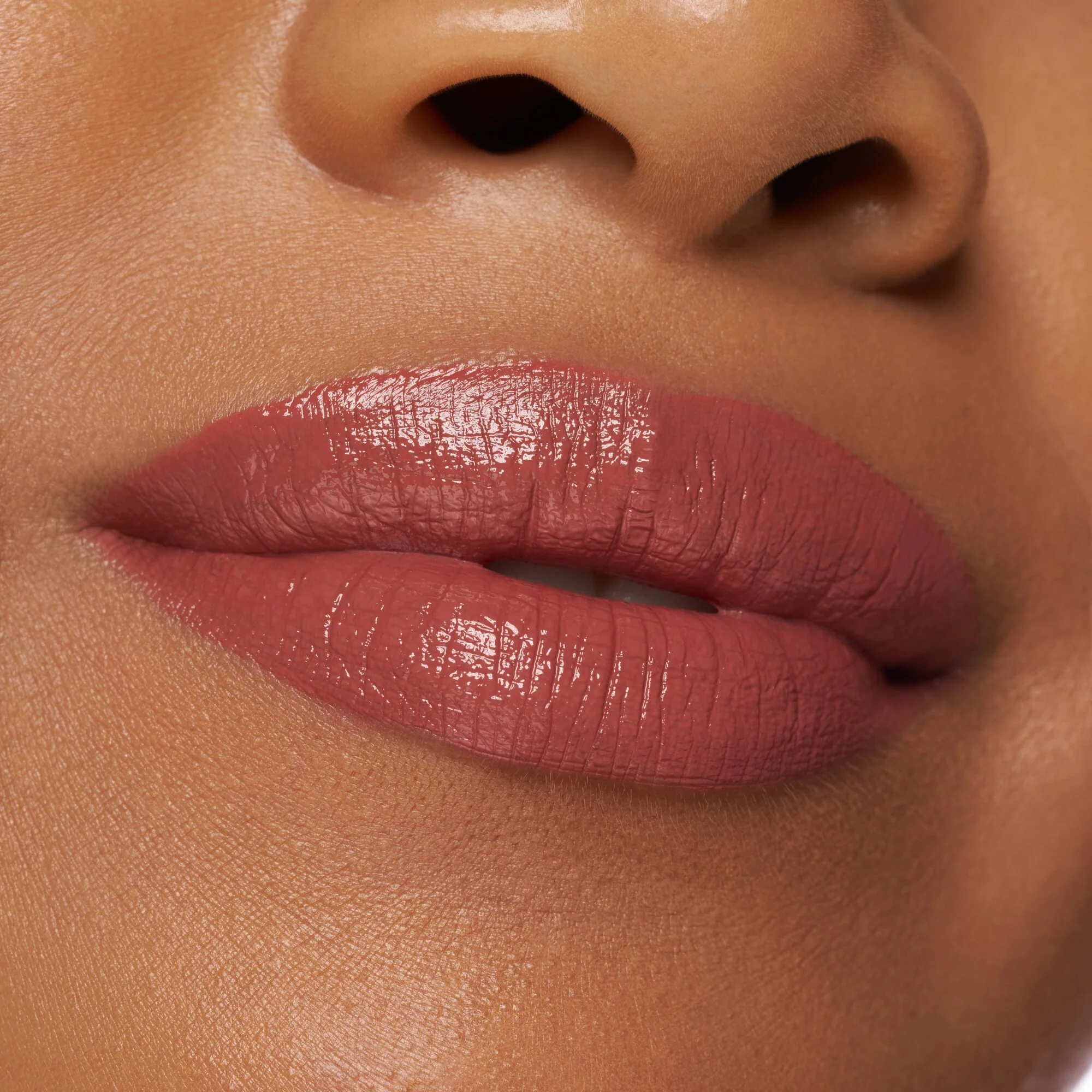 Essence Satin Glow pomadka do ust 01, 3,5 g