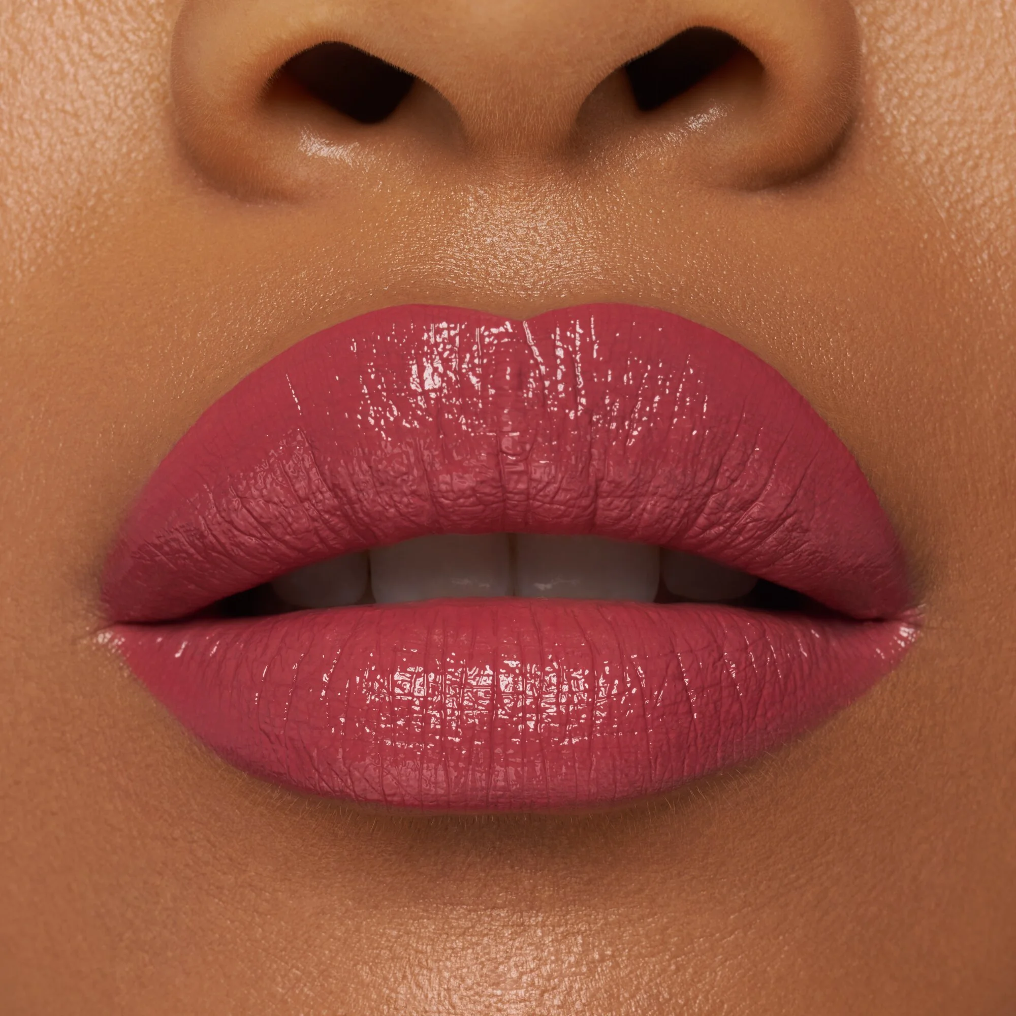 Essence Satin Glow pomadka do ust 03, 3,5 g