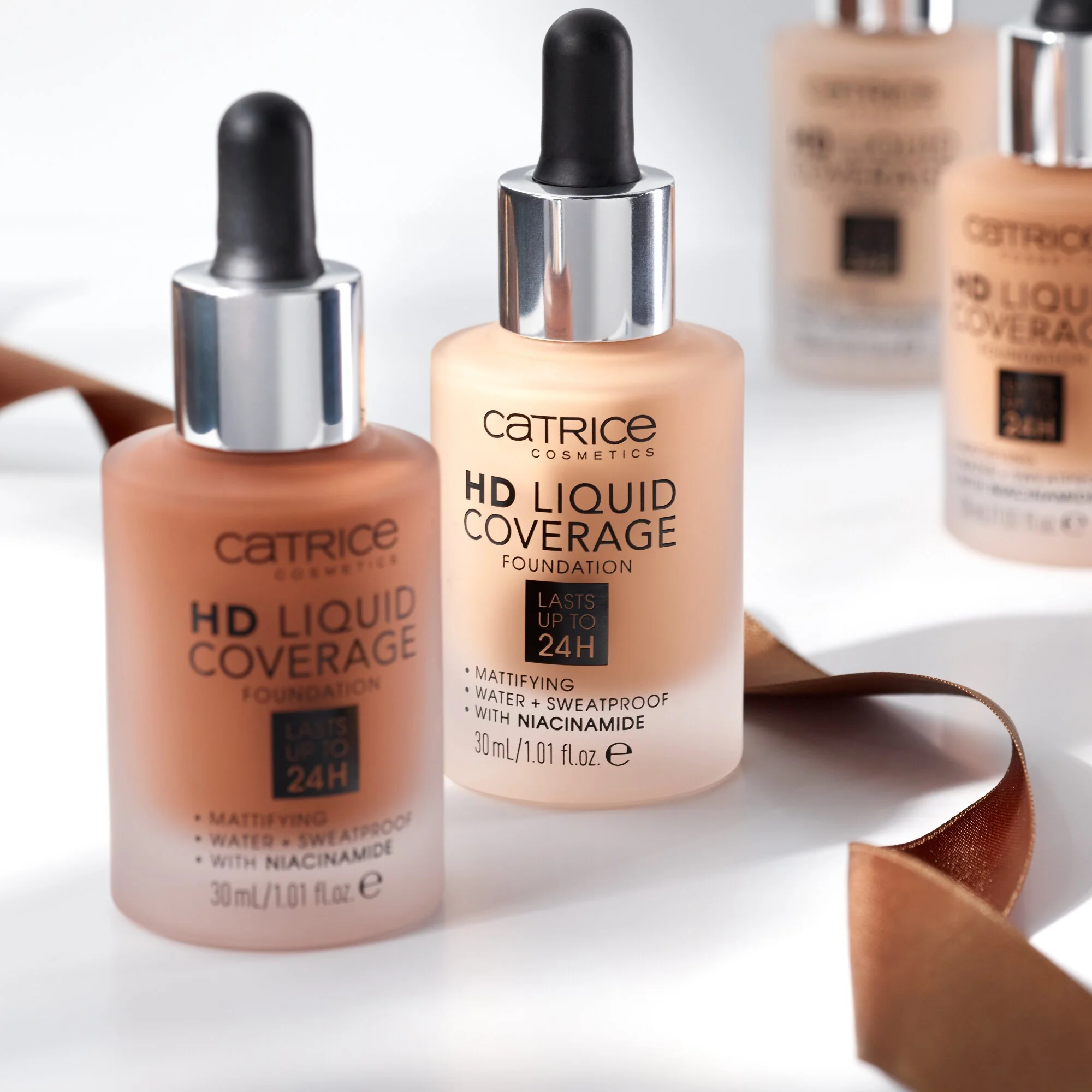 CATRICE Cosmetics HD Liquid Coverage Foundation podkład do twarzy 040 Warm Beige, 30 ml