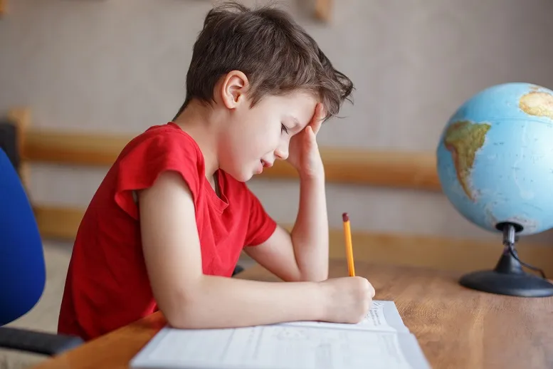Brak koncentracji u dziecka − jak pomóc rozkojarzonemu 10-latkowi?