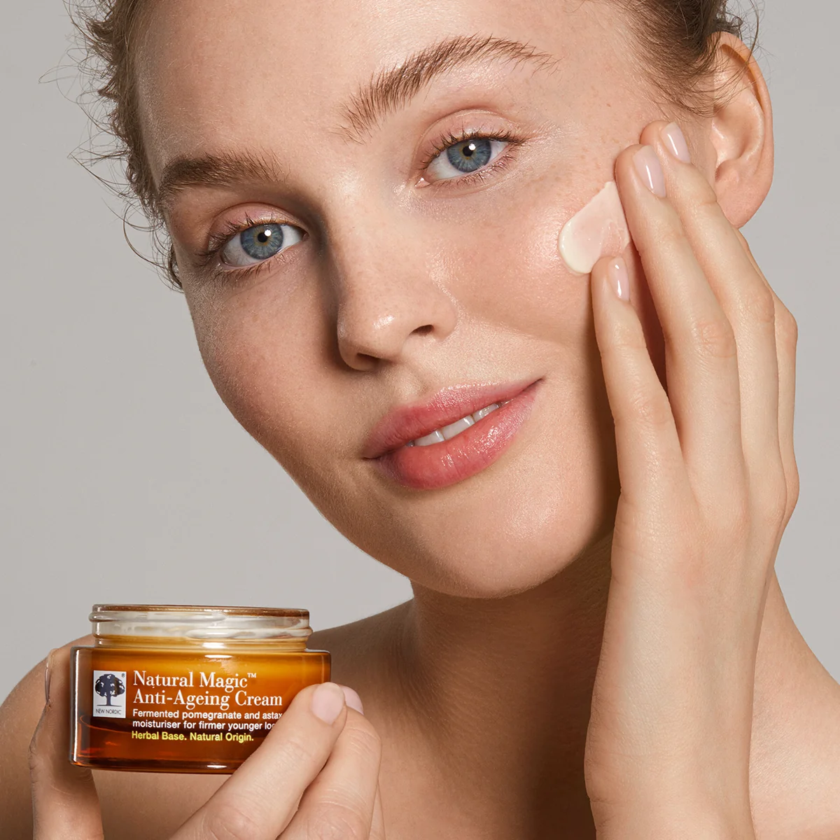 New Nordic Natural Magic Anti-Ageing Cream krem przeciw starzeniu, 50 ml
