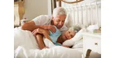 Życie seksualne seniorów. Co warto wiedzieć o intymności osób po 60. roku życia?
