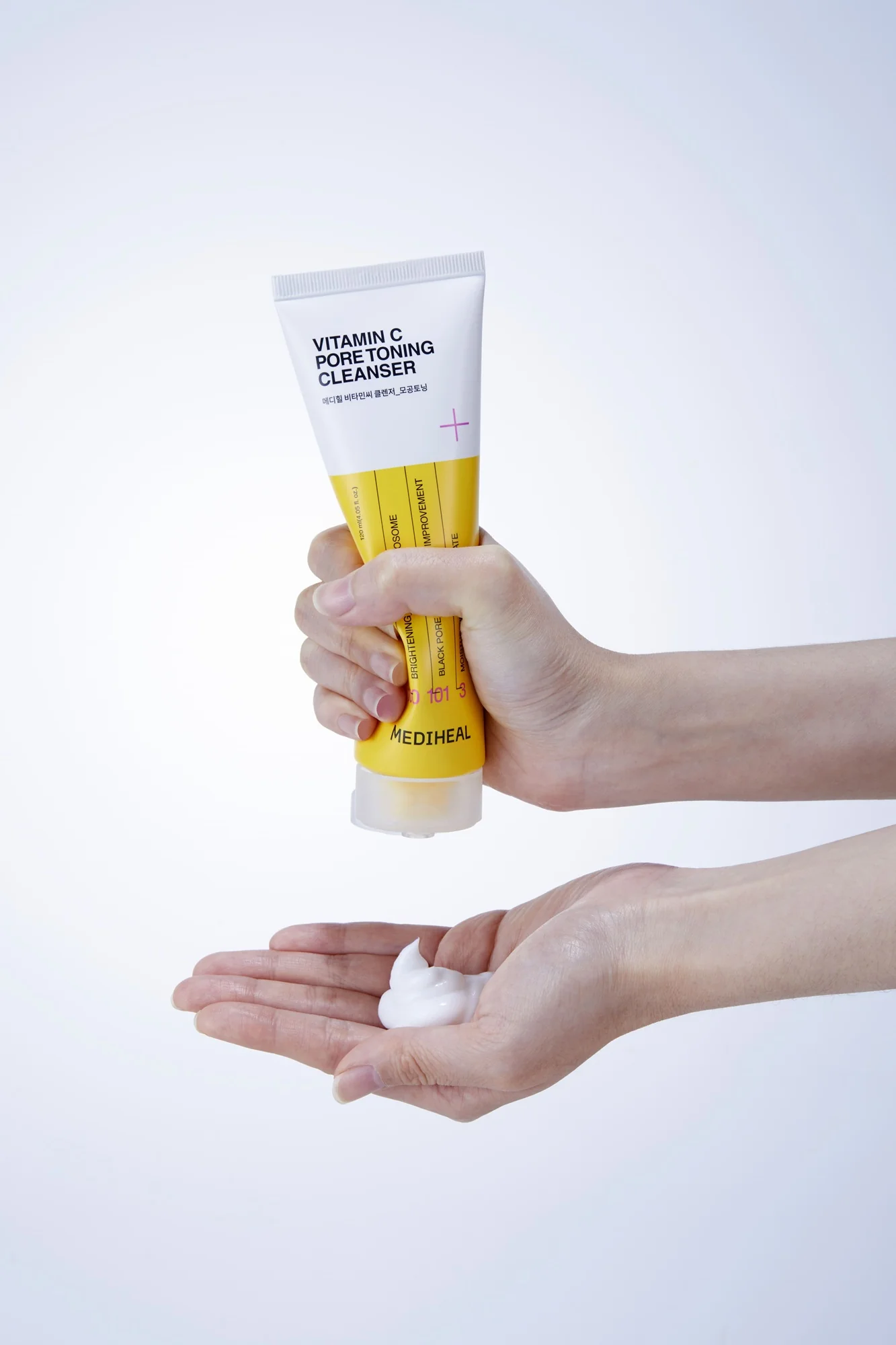 Mediheal Vitamin C Cleanser Pore Toning żel do mycia twarzy, 120 ml