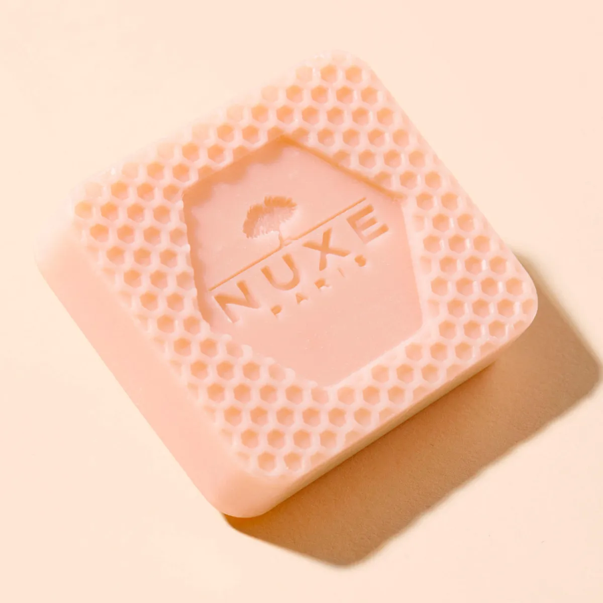Nuxe Rêve de Miel®, delikatny szampon w kostce, 65 g 