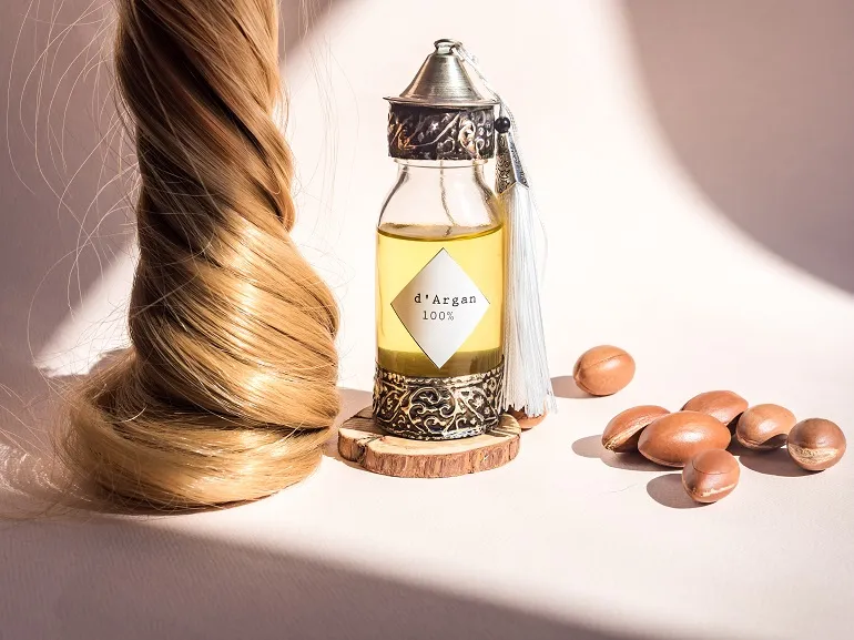 Olejowanie włosów olejem arganowym