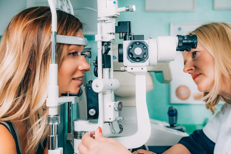 Badanie ciśnienia oka − co mówi o Twoim wzroku?