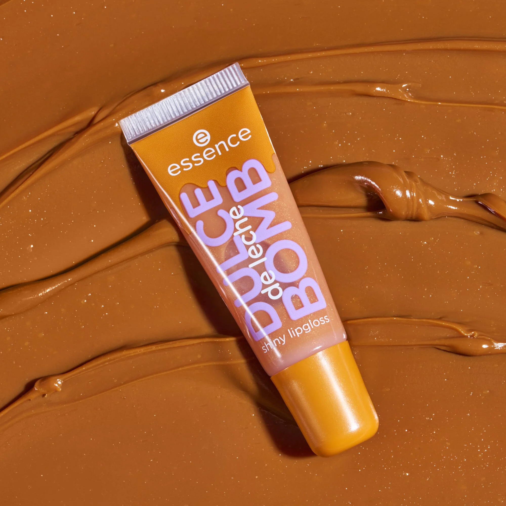 Essence Dulce De Leche Bomb błyszczyk owocowy w tubce 01 Cream Come True, 10 ml