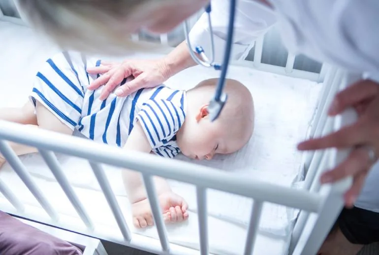 jak leczyć przeziębienie u niemowlaka jak leczyć przeziębienie u niemowlaka