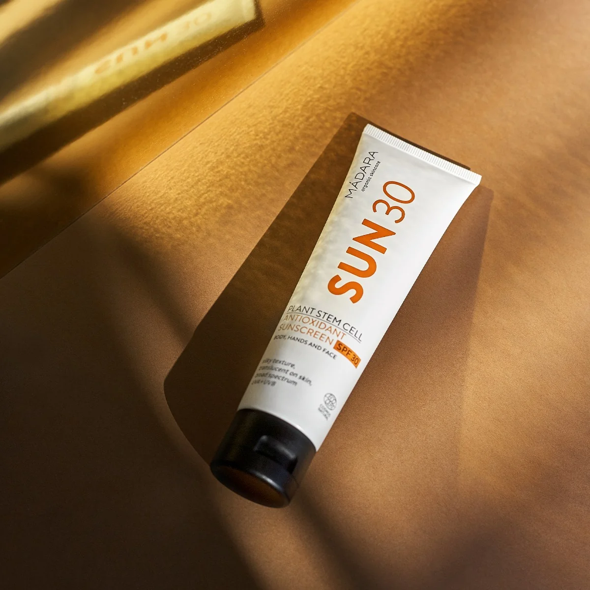 Madara Plant Stem Cell Antioxidant Sunscreen nawilżający krem przeciwsłoneczny do ciała SPF 30, 100 ml