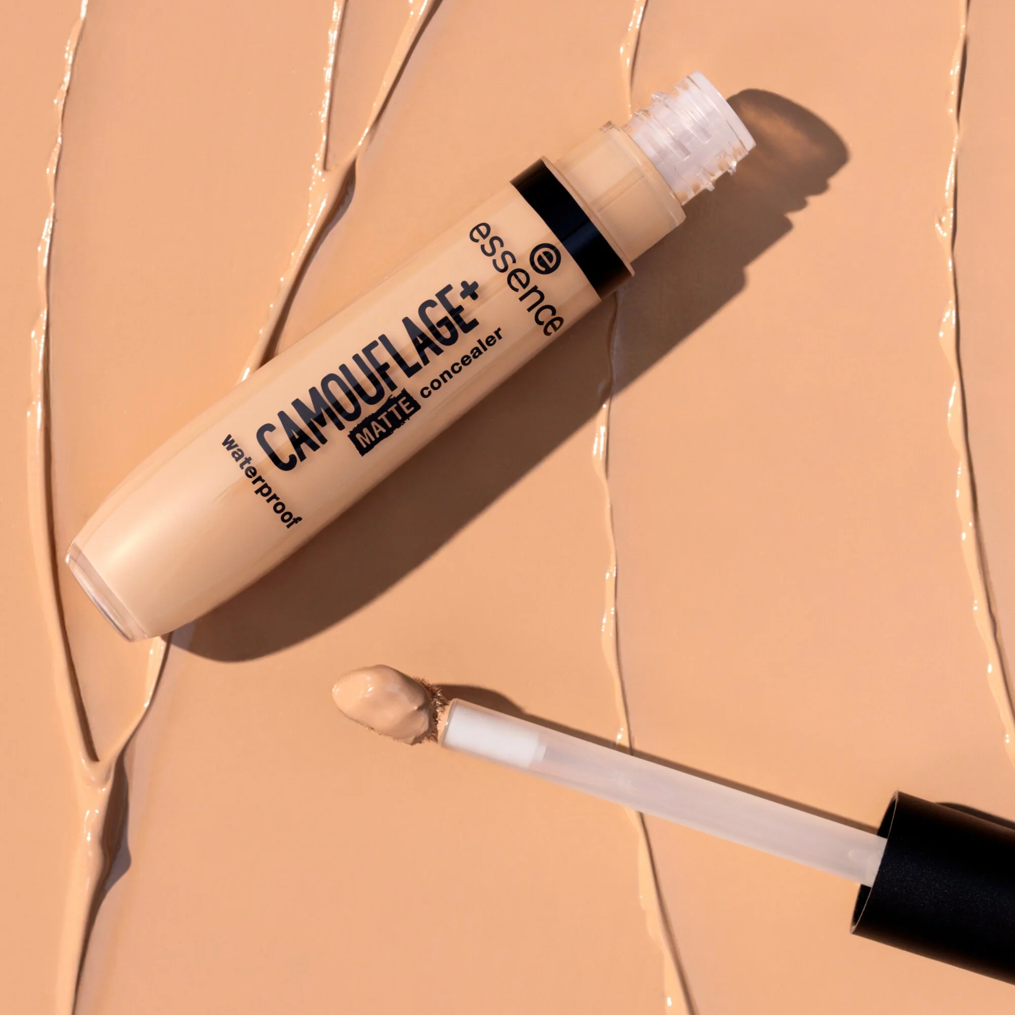 Essence Camouflage+ Matte korektor matujący 160, 8 ml