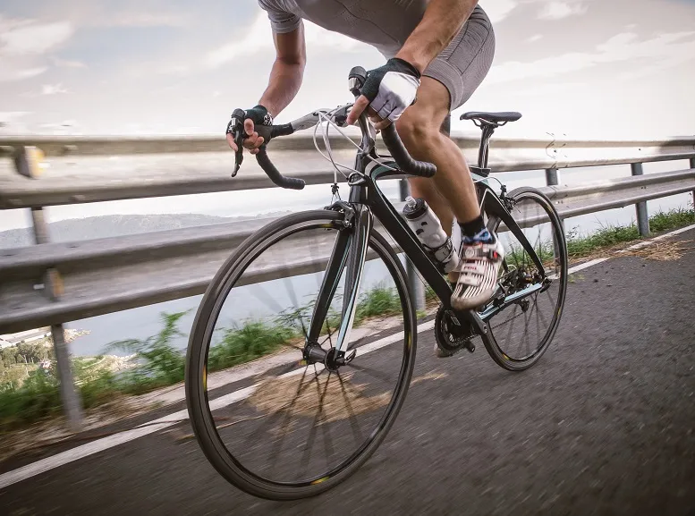 Czy jazda na rowerze obciąża kolana