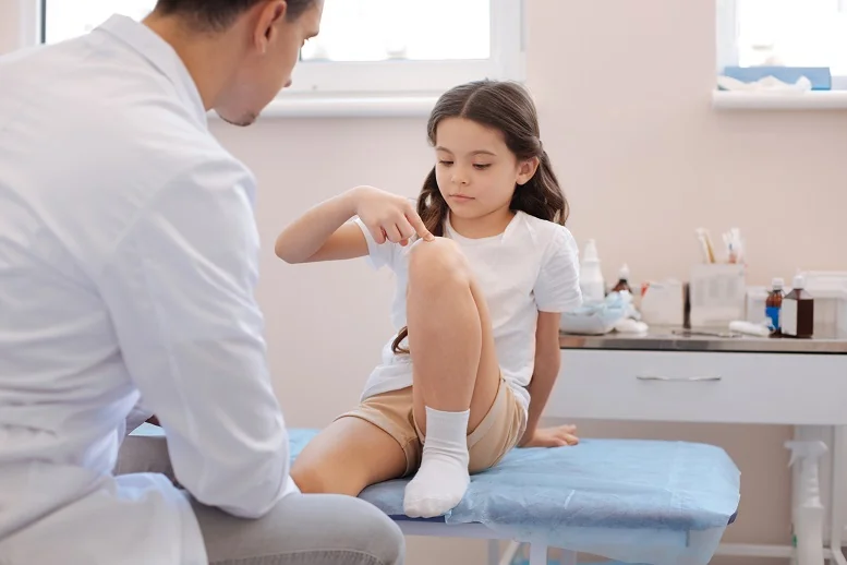Młodzieńcze idiopatyczne zapalenie stawów – jak je leczyć?