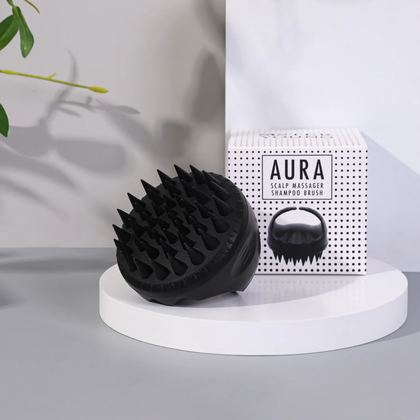 Sister Young Aura black, szczotka do mycia i masażu skóry głowy, 1 sztuka