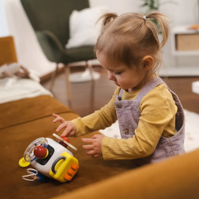 Top Bright Tablica manipulacyjna z kostką i doczepianymi elementami 12 m+