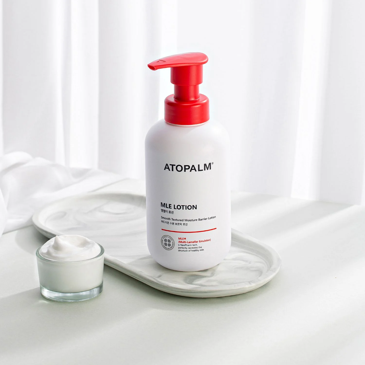 Atopalm MLE Lotion nawilżająco-odżywczy balsam odbudowujący barierę skóry, 200 ml