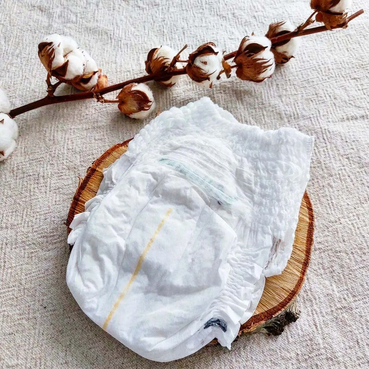 Bambiboo COTTONWEAR jednorazowe pieluchomajtki z bawełną organiczną rozmiar 4, 22 szt.