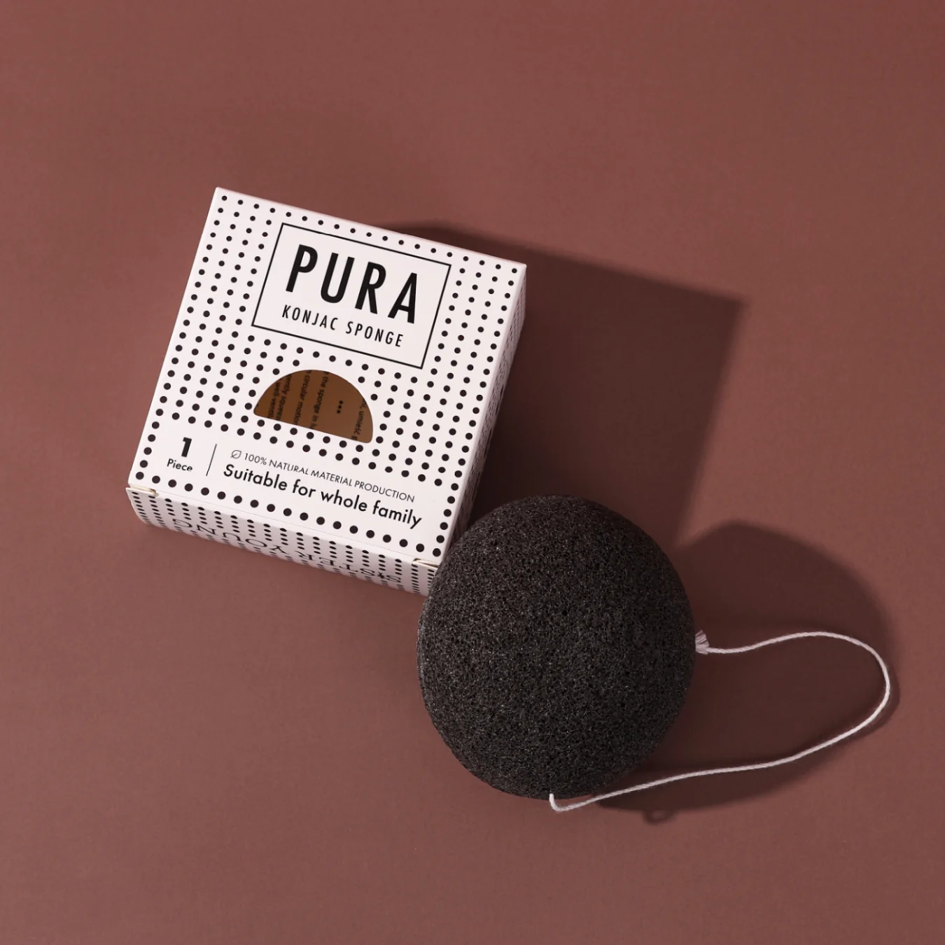 Sister Young Pura black, naturalna gąbka konjac do twarzy, 1 sztuka