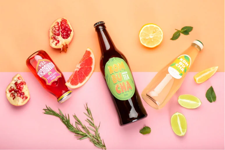 Kombucha: co to jest, jakie ma właściwości i przeciwwskazania?