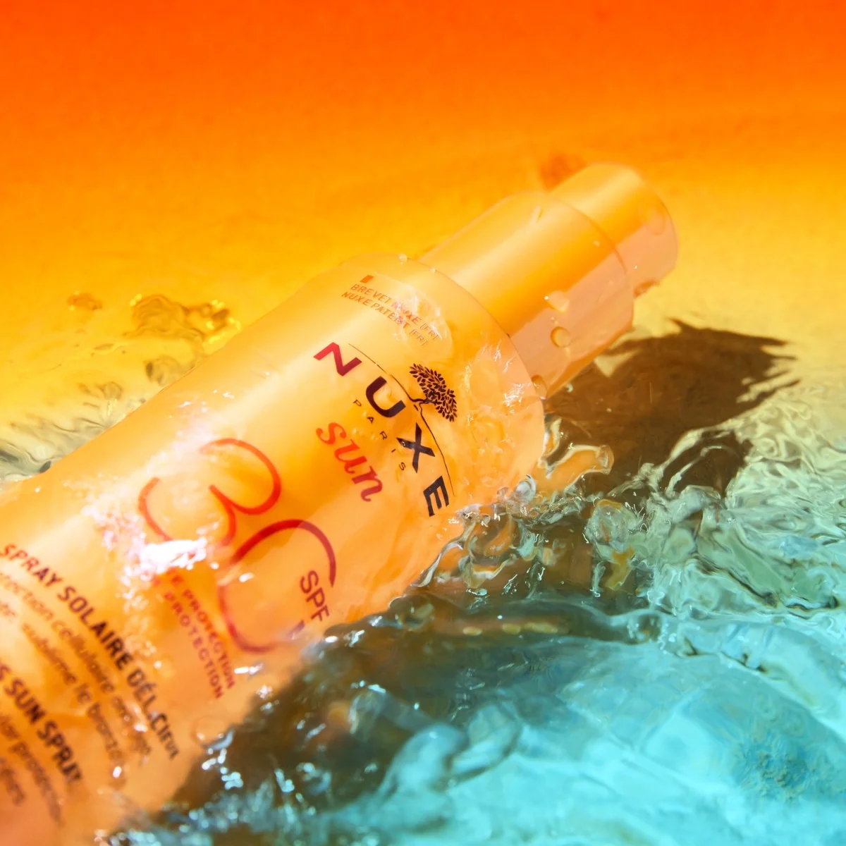 Nuxe Sun mleczko w sprayu do opalania twarzy i ciała SPF 30, 150 ml