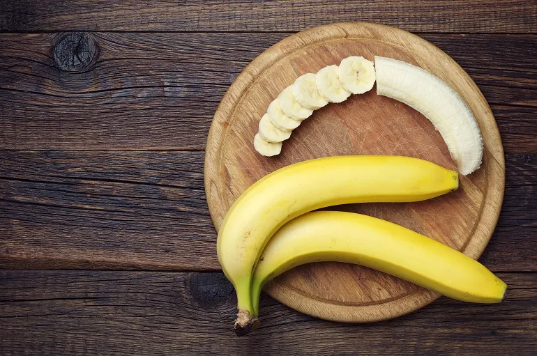 Banan jako składnik koktajlu czekoladowego
