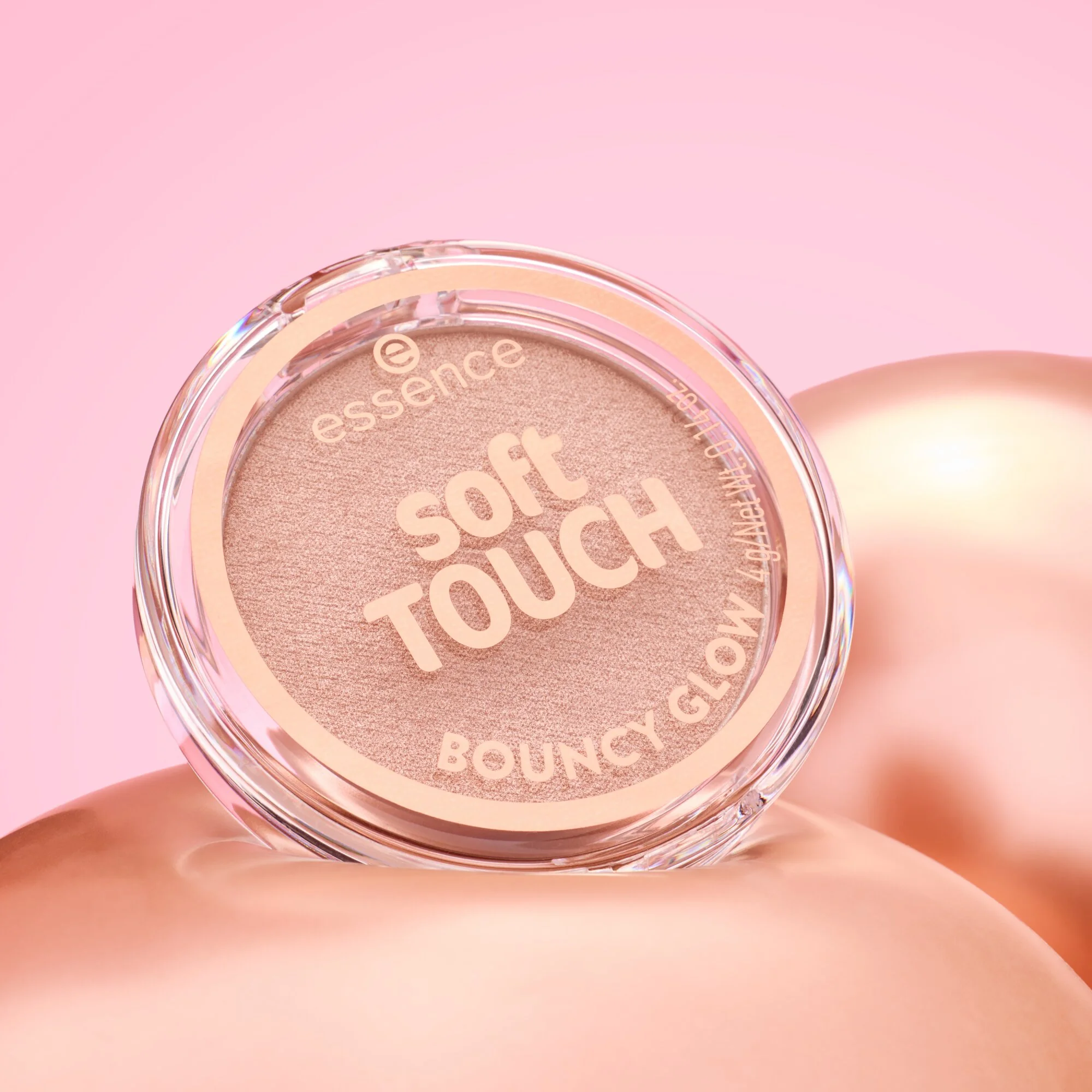 Essence Soft Touch Bouncy Glow rozświetlacz do twarzy 20, 4 g