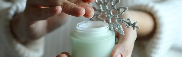 Pielęgnacja skóry zimą: postaw na te składniki kosmetyków!