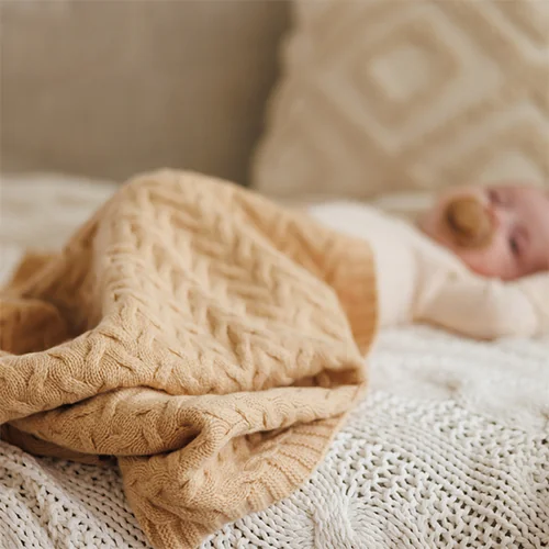 Babyono kocyk z wełny merino ciemny beż, 1 sztuka