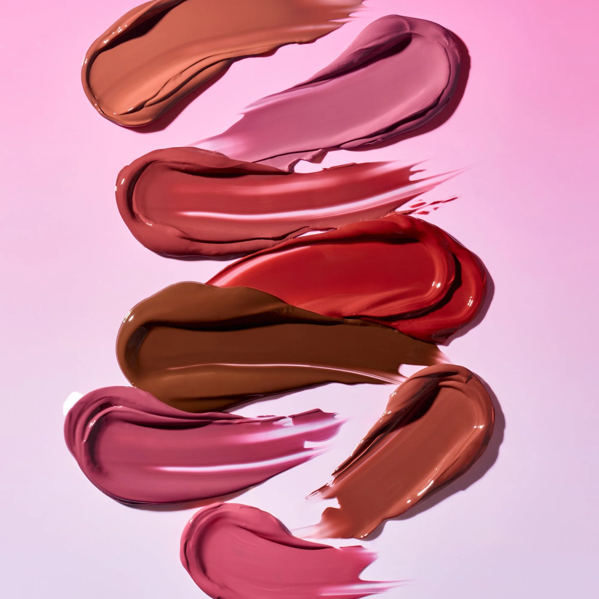 Essence Hydra Kiss Lip Tint tint do ust 01 Blushing Nude, 4 ml