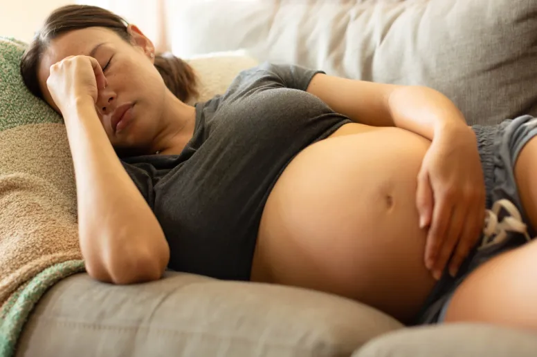 niepokojące objawy w trzecim trymestrze ciąży