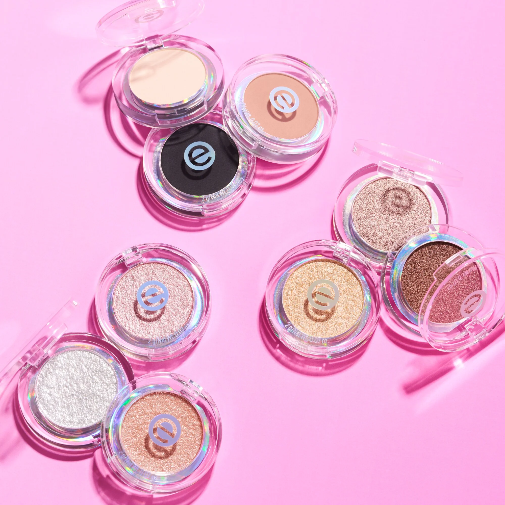 Essence Mono Eyeshadow Glitter cień do powiek w pudrze 01 Frosted Shine, 2 g