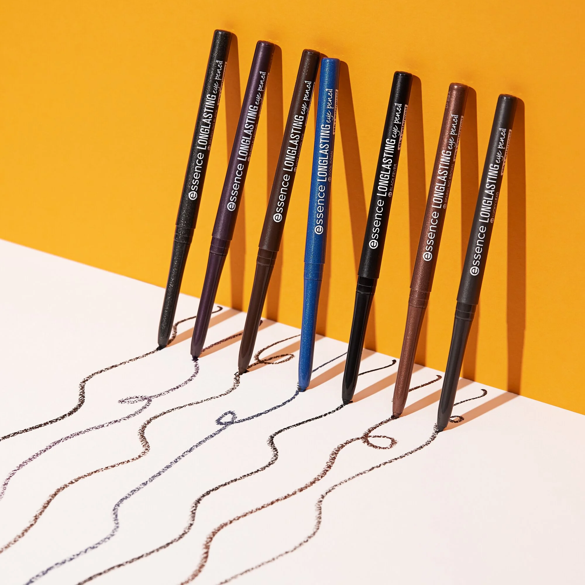 Essence Longlasting Eye Pencil wodoodporna kredka do oczu 40 Roasted Chestnut, 0,28 g