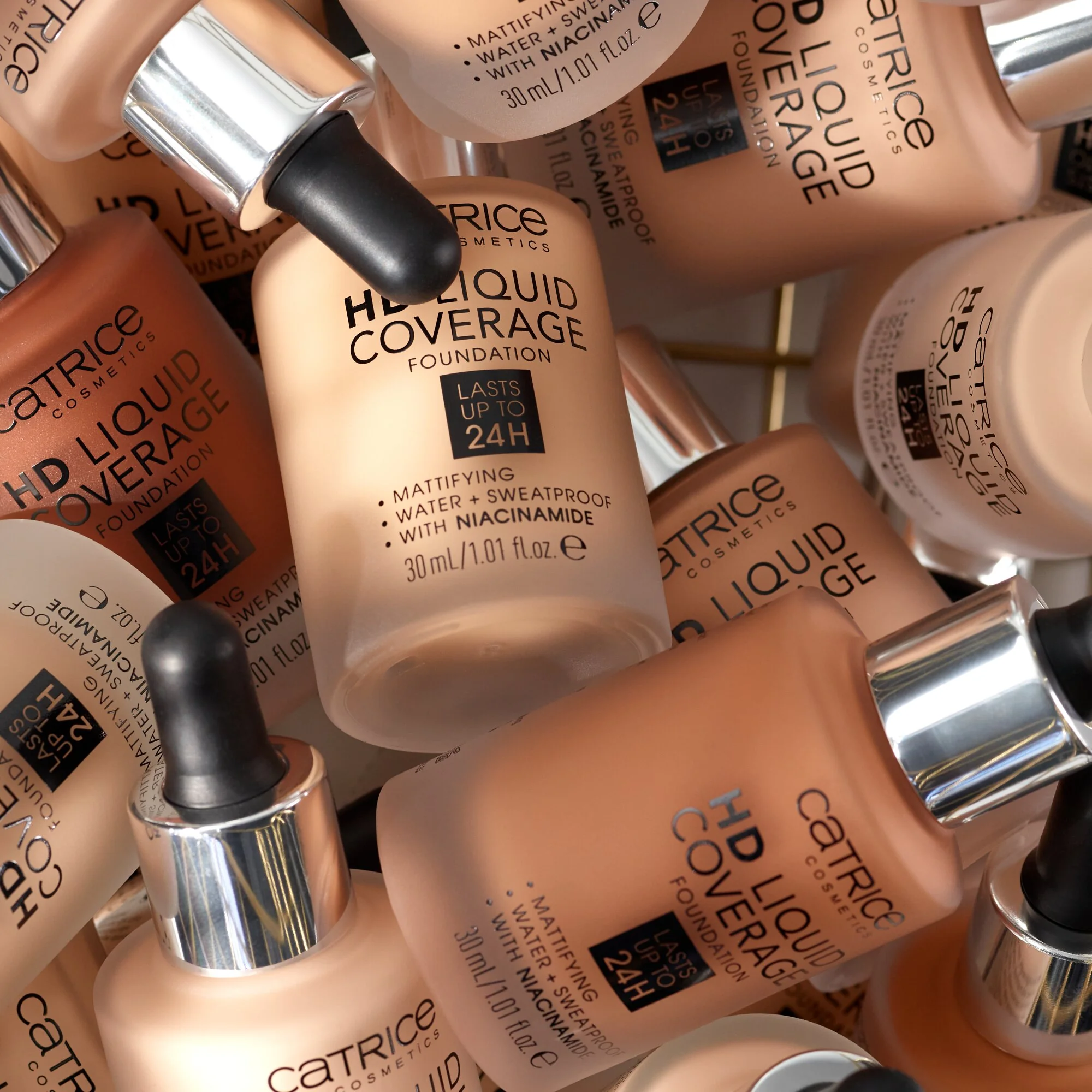 CATRICE Cosmetics HD Liquid Coverage Foundation podkład do twarzy 040 Warm Beige, 30 ml
