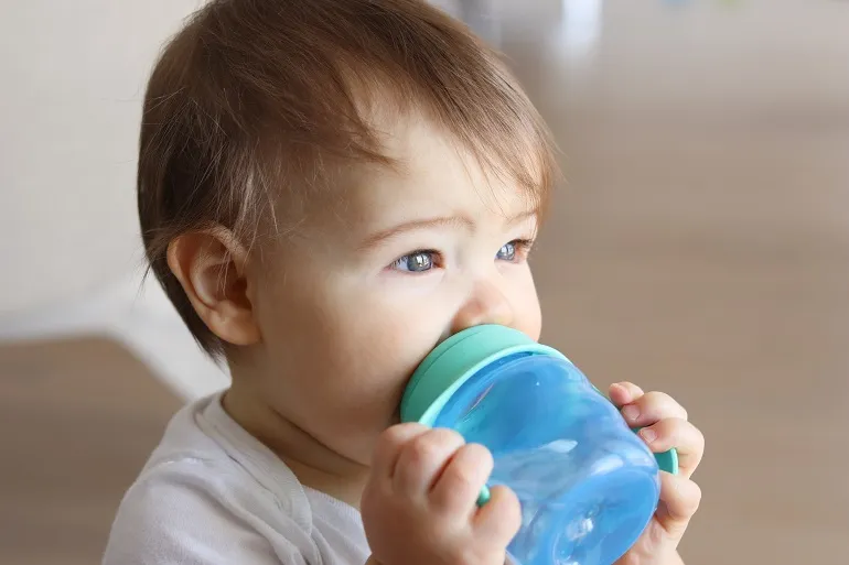woda z glukozą dla niemowlaka na zaparcia