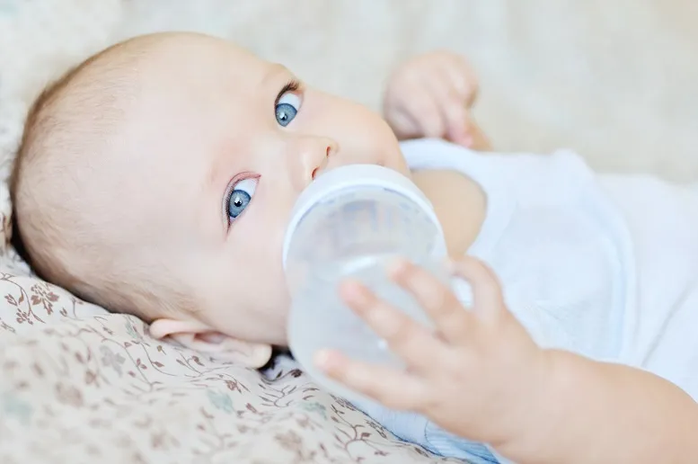 Co może pić niemowlę