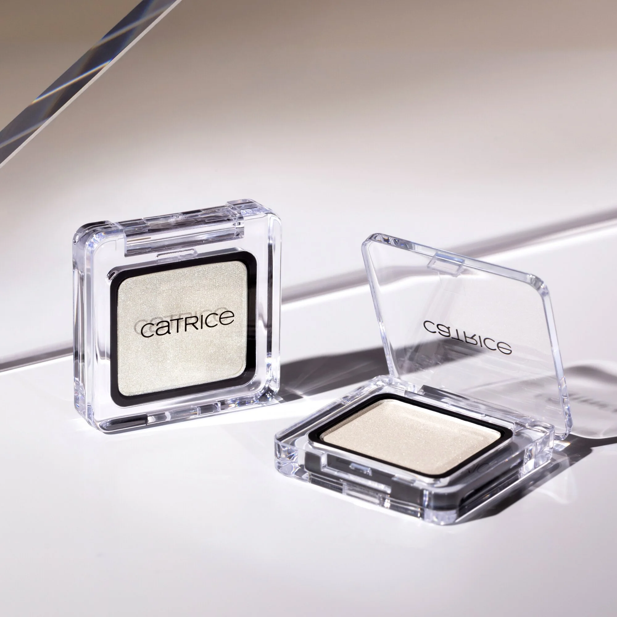 CATRICE Art Couleurs Eyeshadow cień do powiek 460 Frosted Dust, 2 g
