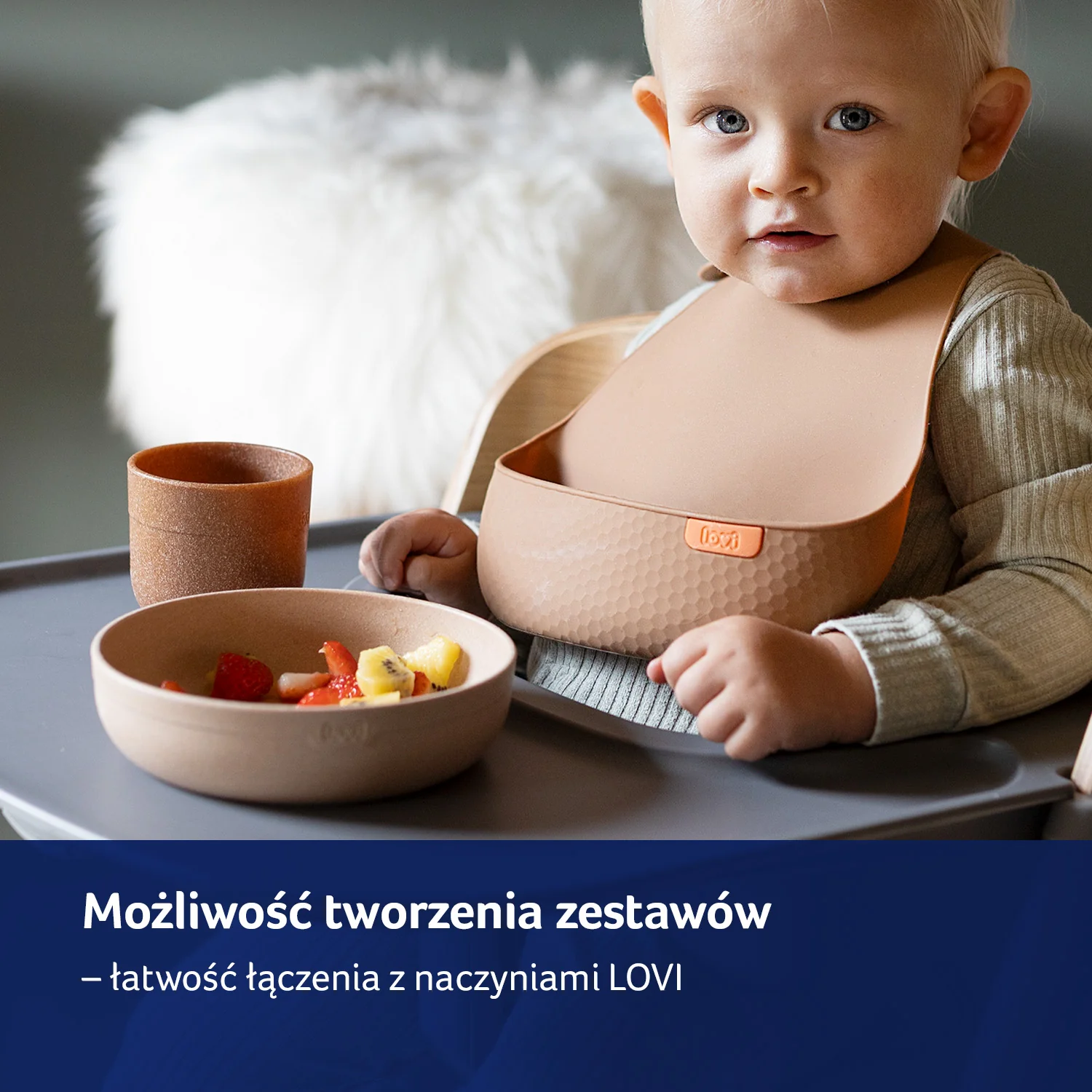 LOVI Śliniak silikonowy z kieszonką nude, 1 sztuka