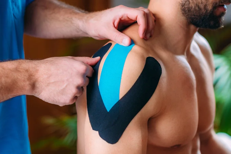 Kinesiotaping – czym jest i jak działa plastrowanie dynamiczne Kinesiotaping – czym jest i jak działa plastrowanie dynamiczne