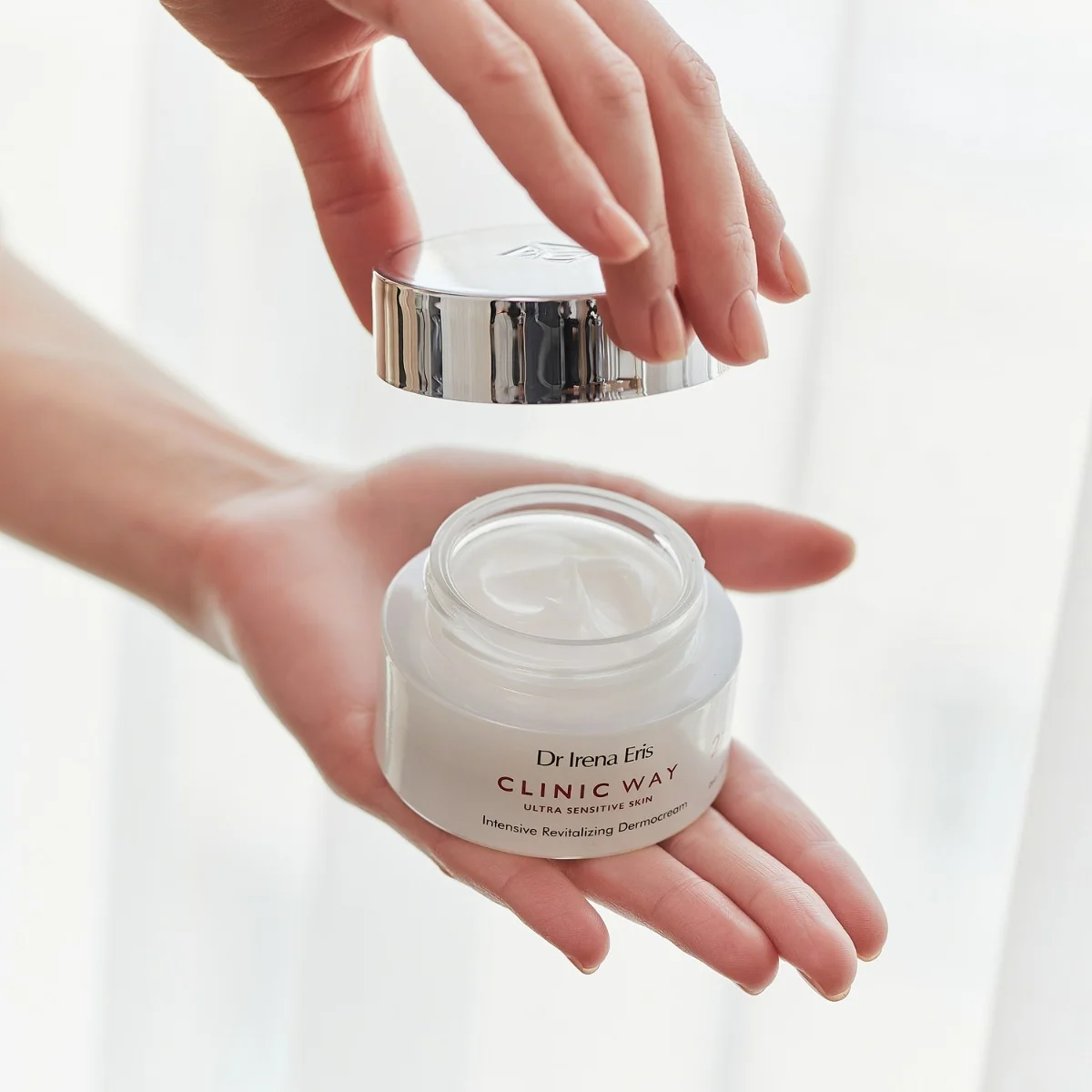 Dr Irena Eris Clinic Way 2 Retinoid Revitalization krem przeciwzmarszczkowy na dzień 2 stopień SPF 20, 50 ml
