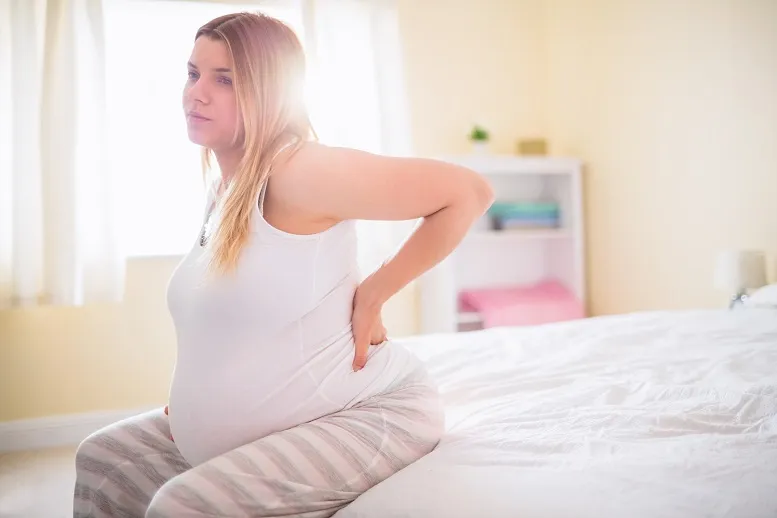 Ból pleców w ciąży: co zrobić, kiedy czujesz, że pęknie Ci kręgosłup?