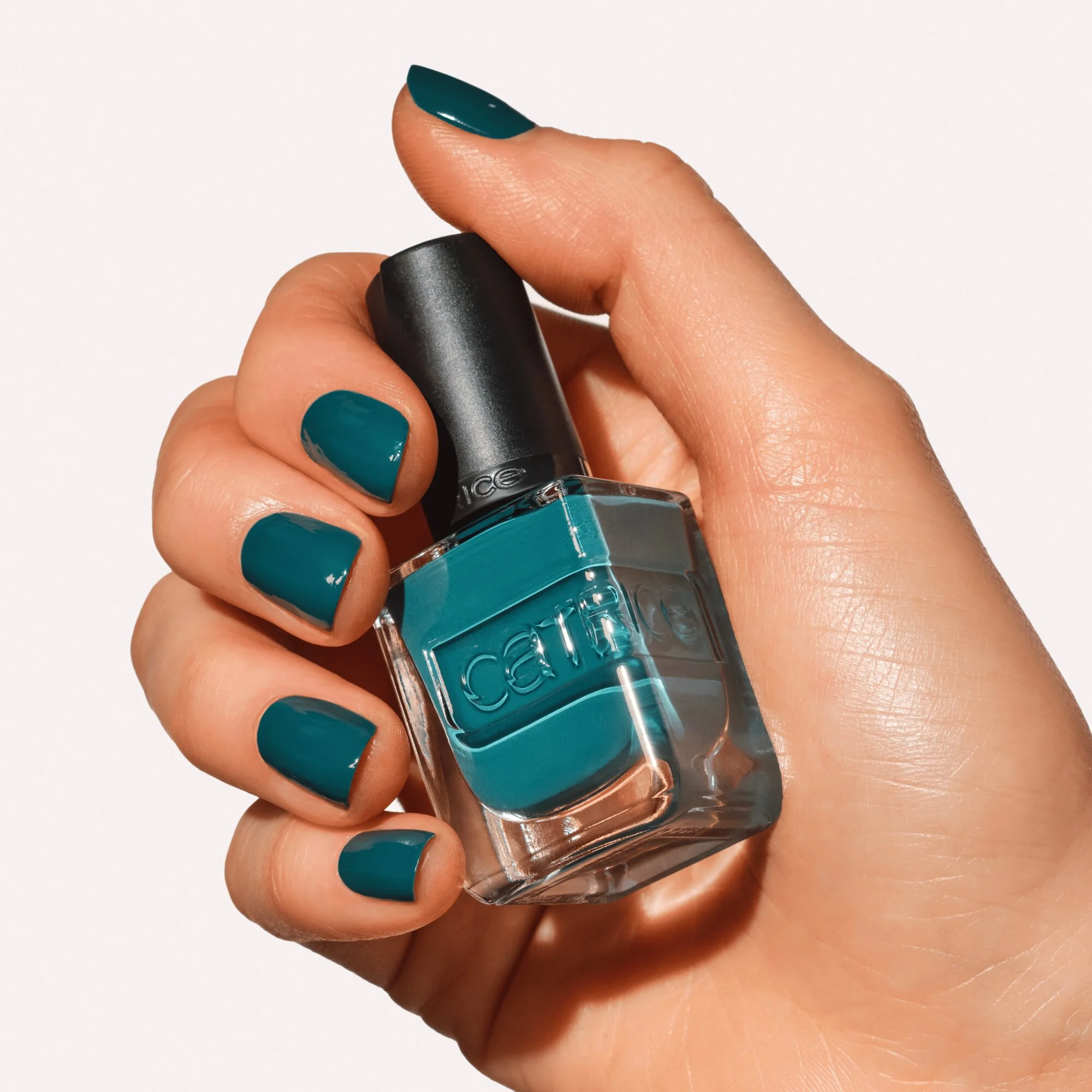 CATRICE Gel Affair lakier do pazokci 041 Spill The Tea-l, 10,5 ml
