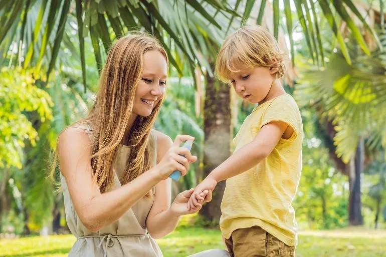 Domowe sposoby na komary! Sprawdź, jak zapobiec ukąszeniom