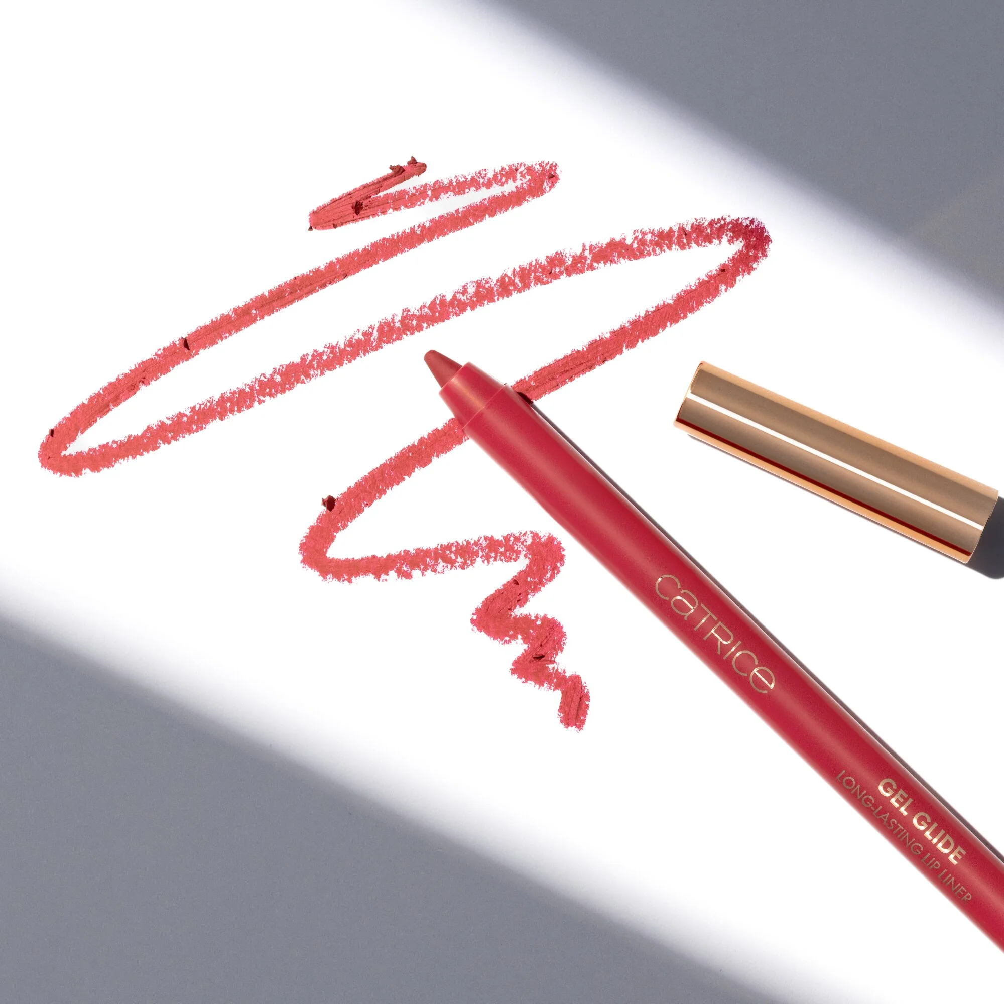 CATRICE Gel Glide Long Lasting Lip Liner konturówka do ust 030 Left On Red, 1,5 g
